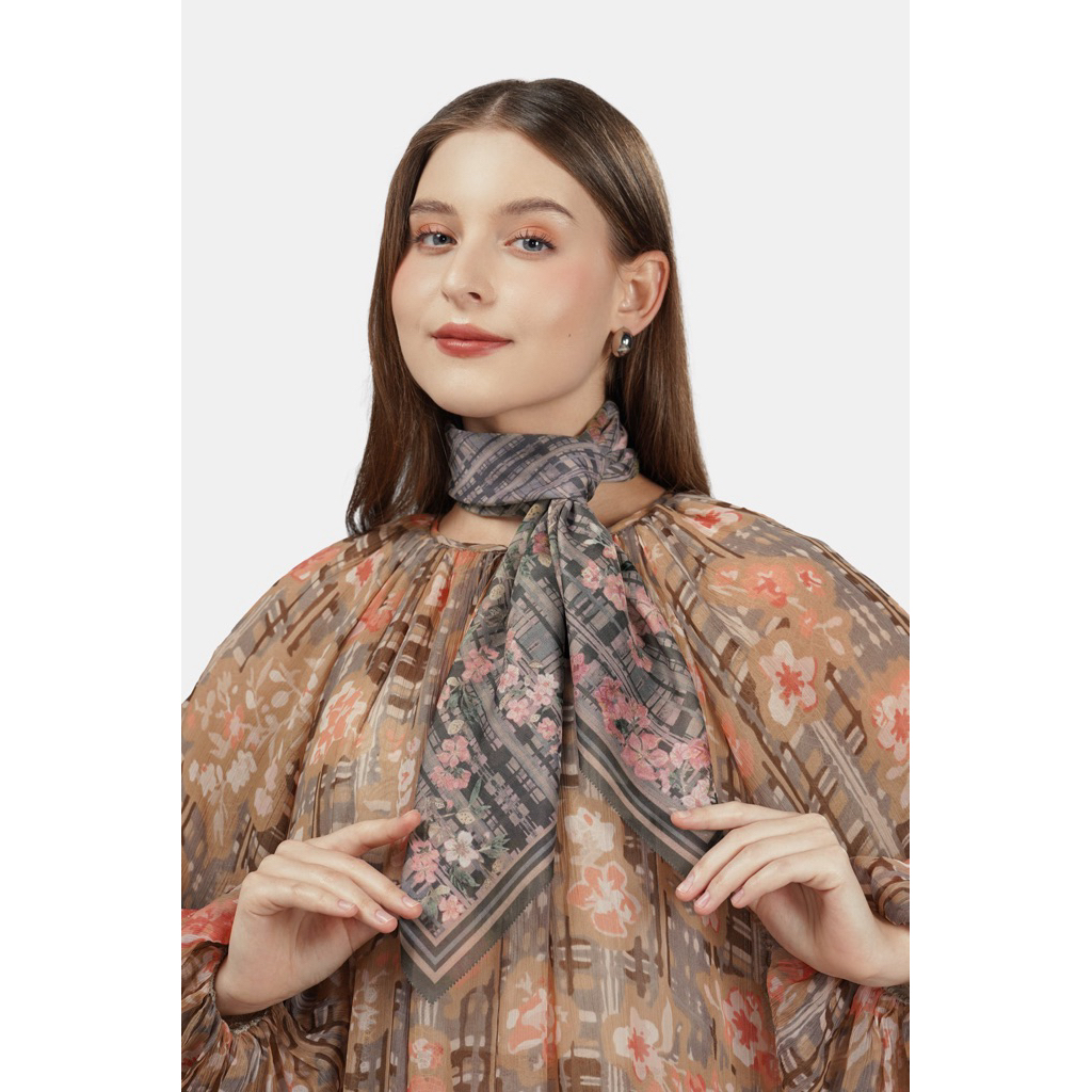 FIORI SCARF NEEDLE THREAD - CHESTNUT