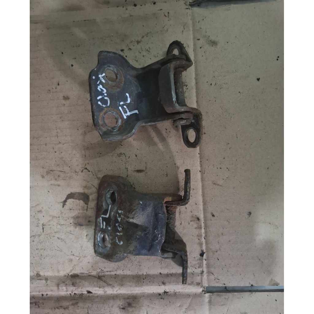 Charade classy winner g102 cx g100 88-96 บานพับประตูซ้ายหน้า