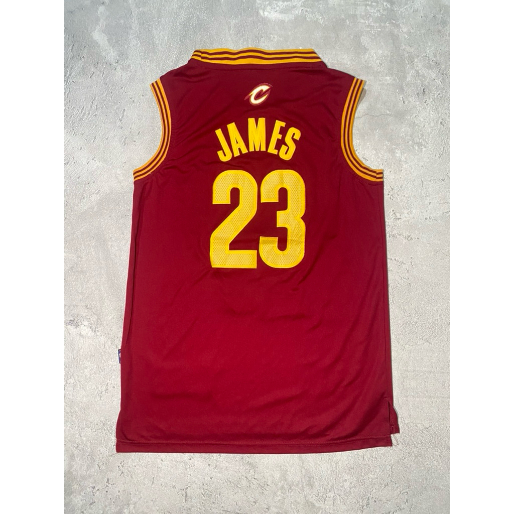 เสื้อสเวตเตอร์ถัก lebron james