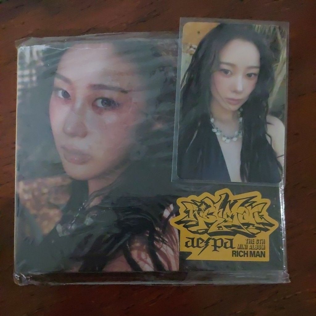 (ญี่ปุ่น EXCLUSIVE GISELLE PHOTOCARD ) " AESPA RICHMAN THE 6TH MINI ALBUM GISELLE PHOTOCARD OFFICIAL