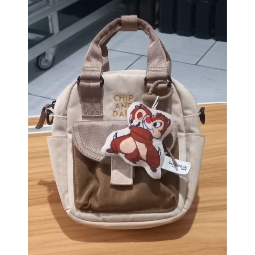 กระเป๋าสะพายข้างผู้หญิง Preloved by OH SOME