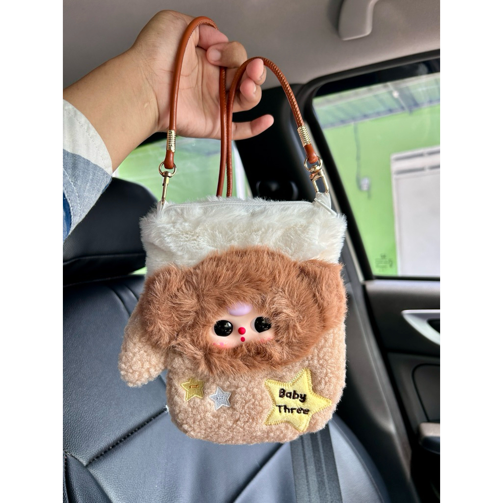 BB3 กระเป๋าใส่โทรศัพท์แบบแขวนมือถือ baby three V1 BROWN YELLOW ใหม่