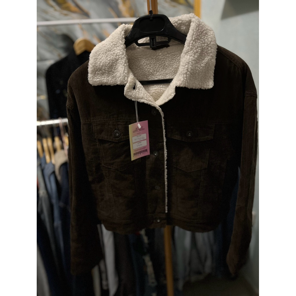 เสื้อแจ็คเก็ต GU cordu พร้อมคอปก serpa preloved