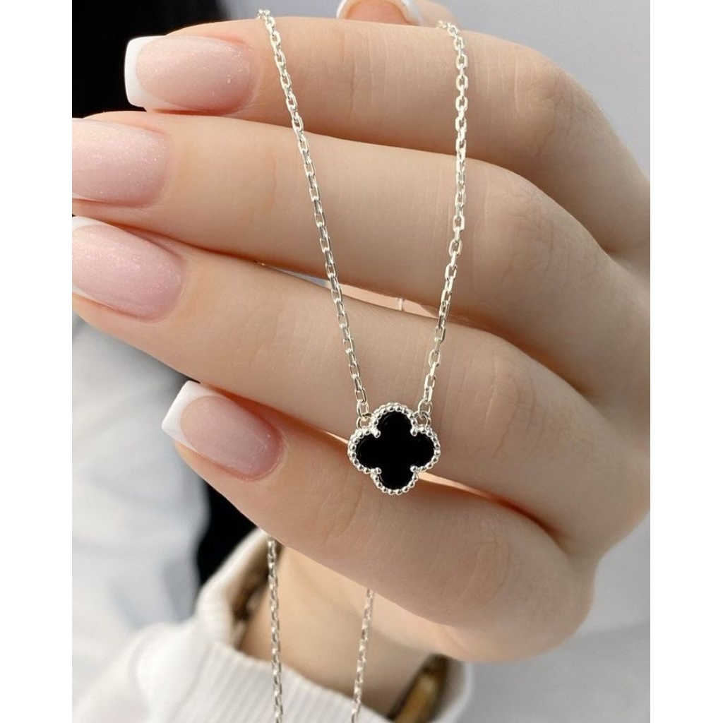 สร้อยคอโคลเวอร์ / สร้อยคอโคลเวอร์ // สร้อยคอโคลเวอร์ y2k