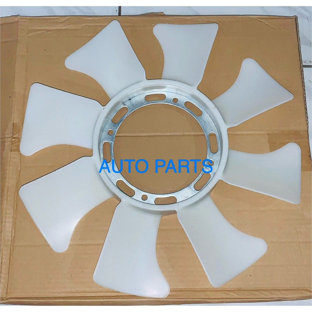 MITSUBISHI L-300 ดีเซล L-038 / ISUZU NMR-71 พัดลมระบายความร้อนพลาสติก 8 ใบ THICK