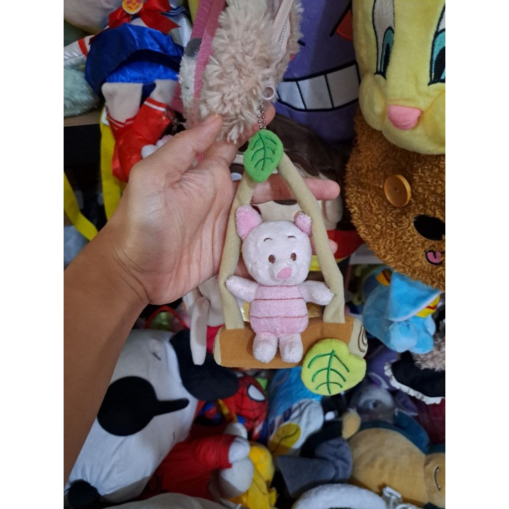 พวงกุญแจ rattle piglet swing
