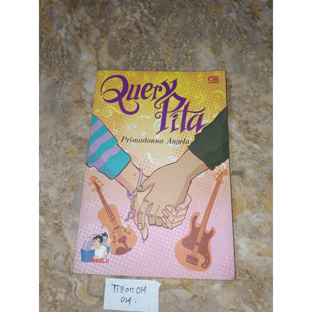 หนังสือ Query Pita Primadonna Angela