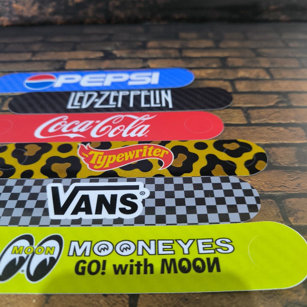 TWR - สติ๊กเกอร์แดง Yamaha Fazzio V1 - สติ๊กเกอร์ Kalcer Fazzio - Mooneyes-Gulf-Hotwheels