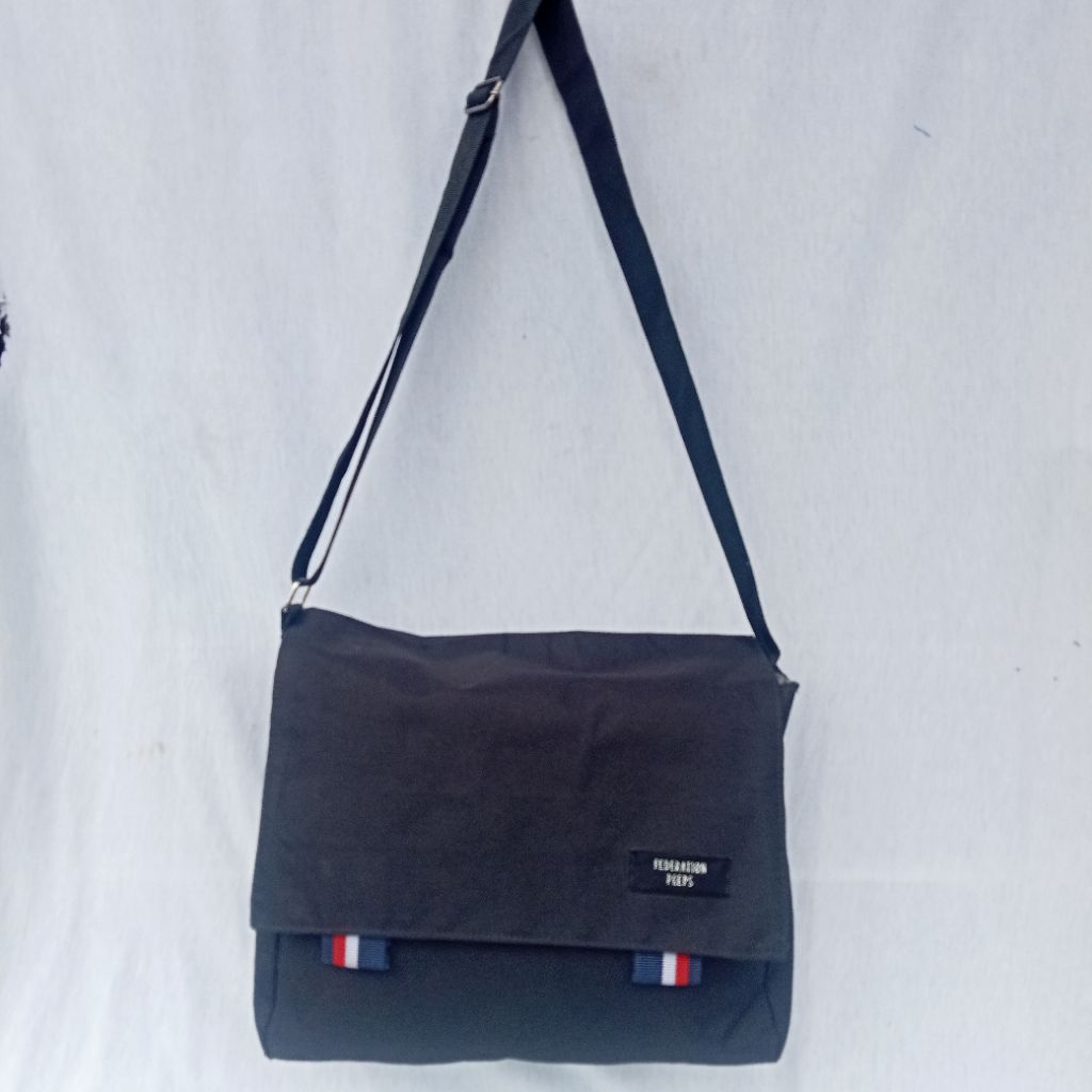 กระเป๋าสะพายข้าง กระเป๋าสะพาย Messenger Peeps Slingbag ผู้ชายผู้หญิง Unisex ผู้ชายผู้หญิงกระเป๋าสะพา