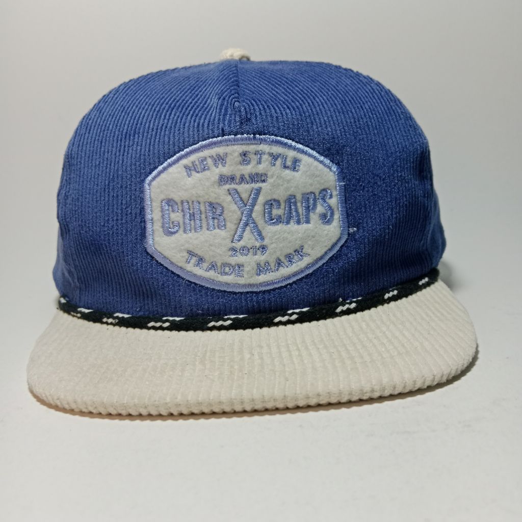 หมวก ดิสโตร ผู้ชาย ผ้าลูกฟูกกระบังหน้าสั้น พรีเมี่ยม หมวกเชือก