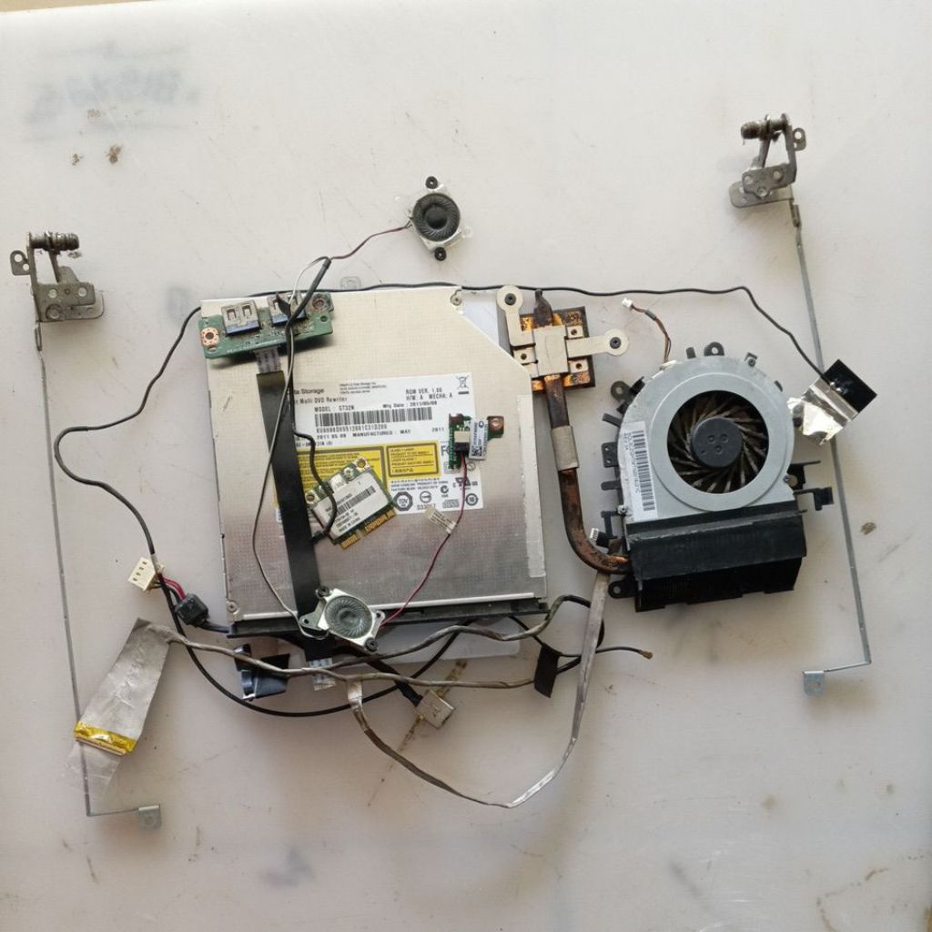 Acer ASPIRE 4739 ยืดหยุ่น LCD เว็บแคมบานพับลําโพงการ์ด wifi ยืดหยุ่นพัดลมการ์ด wifi พัดลม DVD บอร์ดช