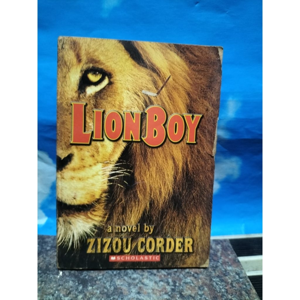หนังสือ LION BOY มือสอง โดย ZIZOU CORDER