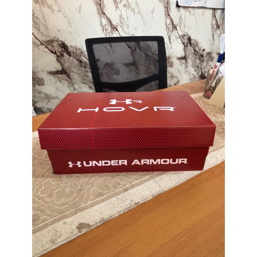 Box_shoe_UND3R_4RM0UR_กล่อง AP ใหม่