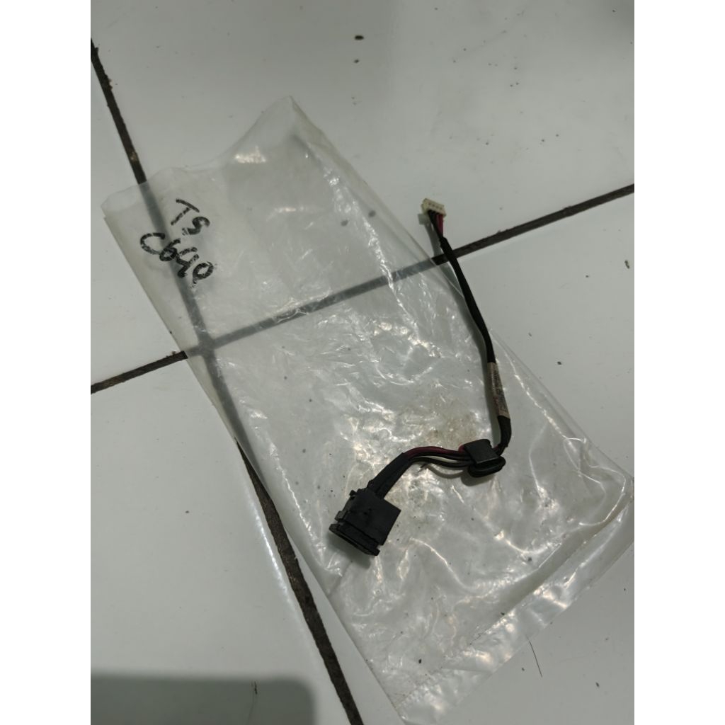 ไฟ Toshiba Satellite C640 DC