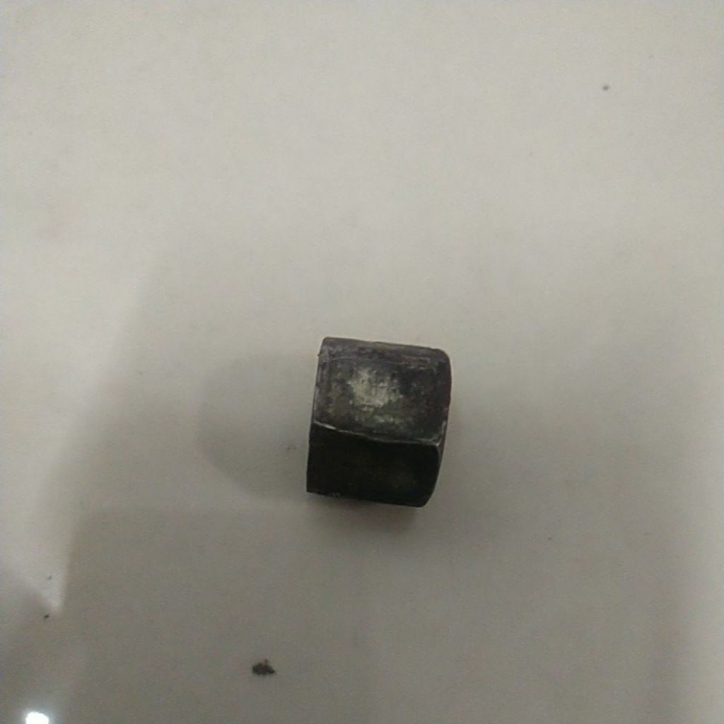 Yamaha V75 V80 V80CDI V80SDX Super Deluxe Robot Excellent Original Magnetic Nut