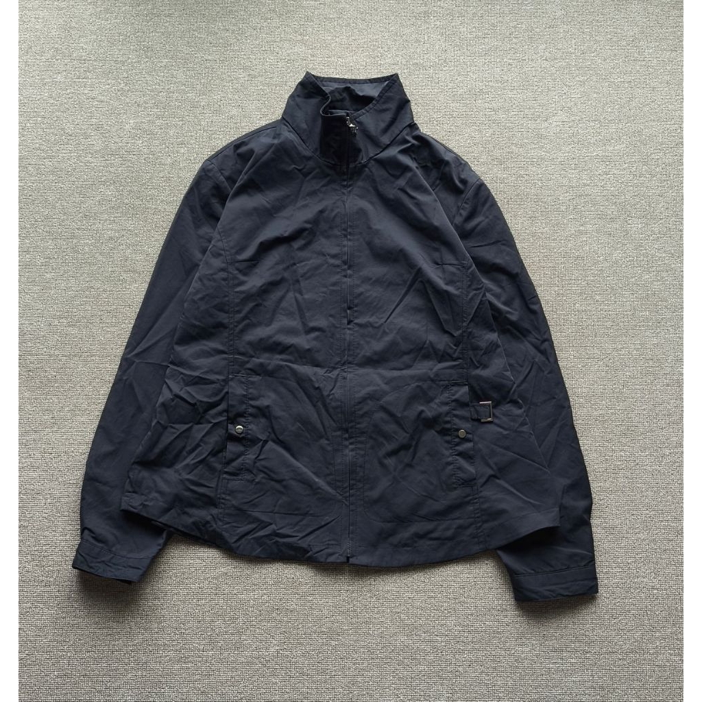 R__ CASUAL SZM******