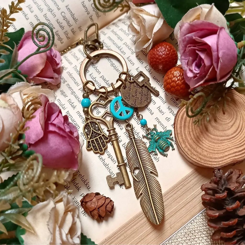 GANTUNGAN Bag Charm พวงกุญแจ Bohemian Feather Charm Bag