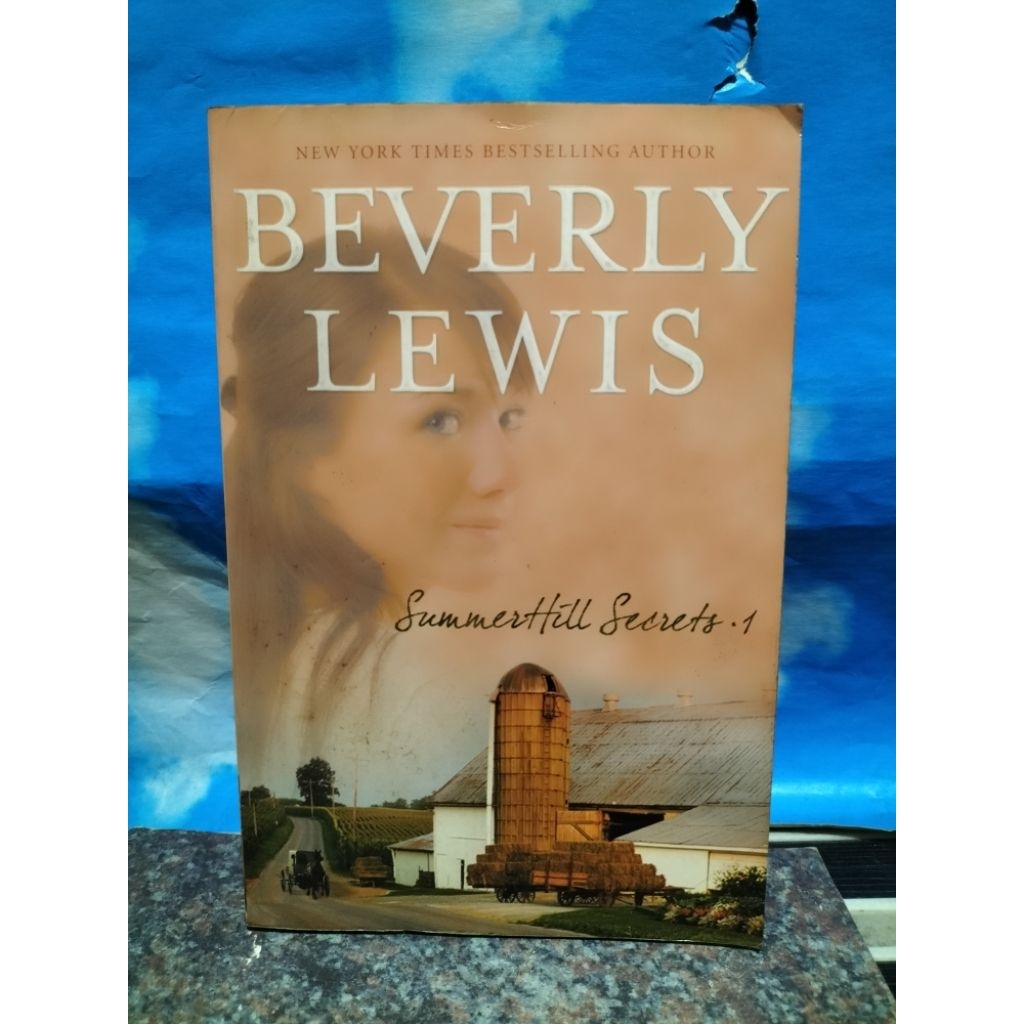 หนังสือความลับฤดูร้อน HILL โดย BEVERLY LEWIS