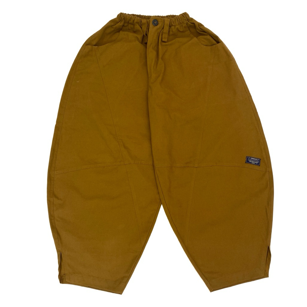 NIIRPROBLEMA - กางเกงบอลลูน - กางเกงบอลลูน Unisex - กางเกงบอลลูน Canvas Sueding Brown - "KLEPPI"