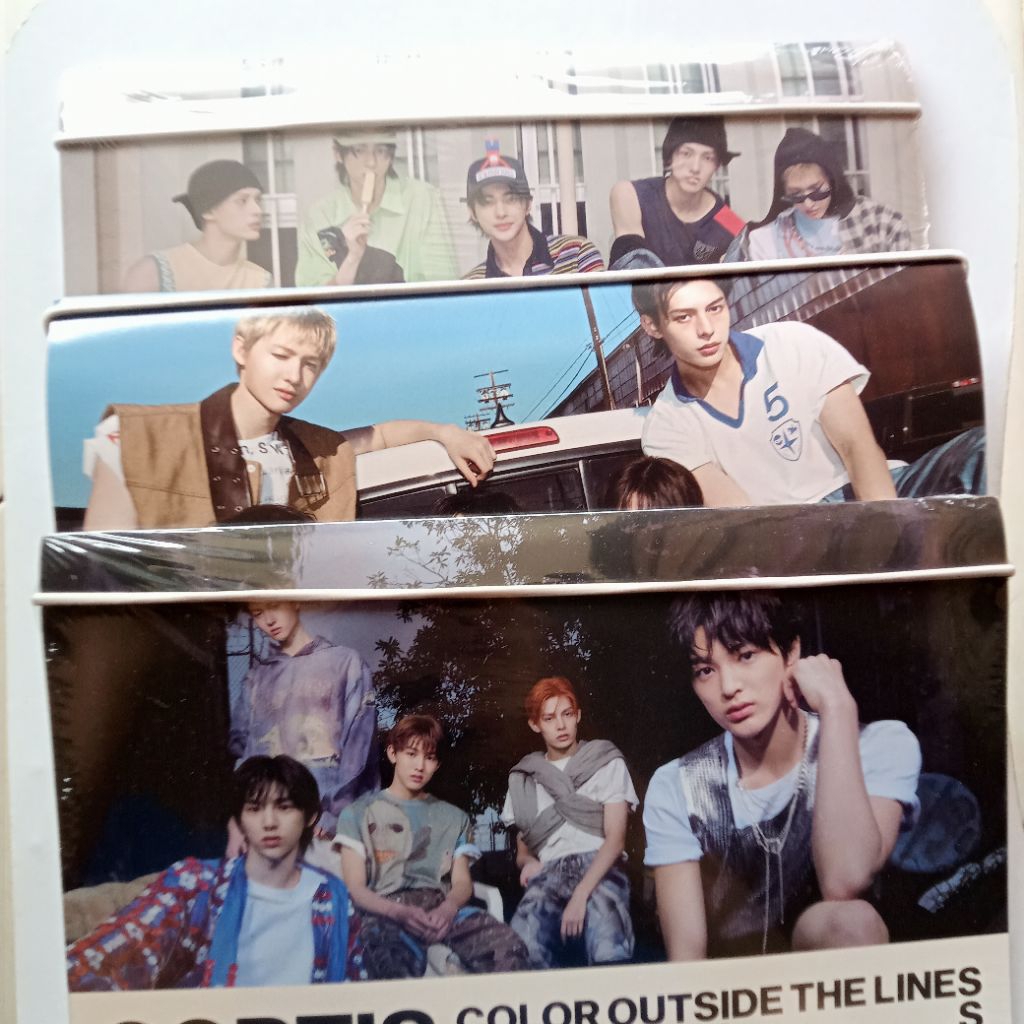 [OFFICIAL] CORTIS PHOTOBOOK COLOR OUTSIDE THE LINE SEALED ALBUM