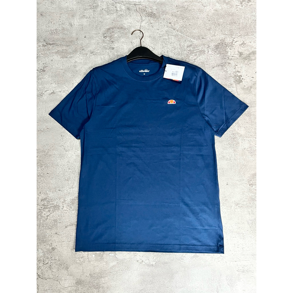 เสื้อยืดโลโก้ Ellesse