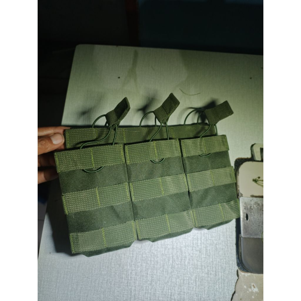 HIJAU MAG POUCH 3 SLOT MAGAZINE TACTICAL 3 SLOT ARMY สีเขียว