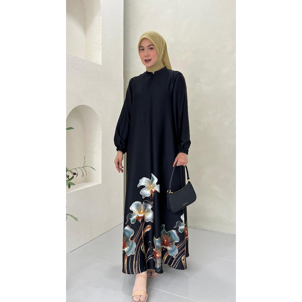 JULIA BLACK SILK GAMIS / MUSLIM เสื้อผ้าผู้หญิง / DIABI ADIBA COLOR / TANAH ABANGSALE