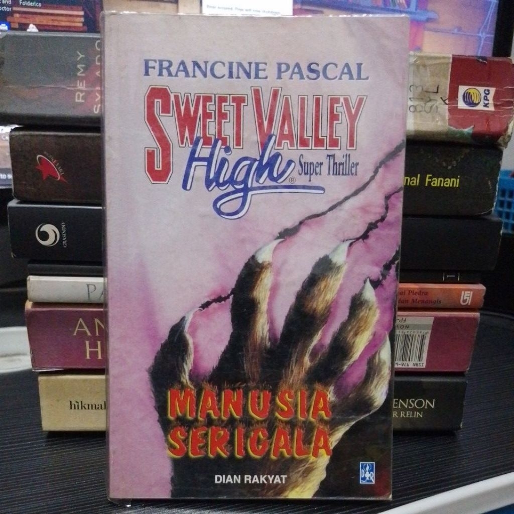 [PRELOVED] Wolf Man โดย. ฟรังสไปรษณีย์