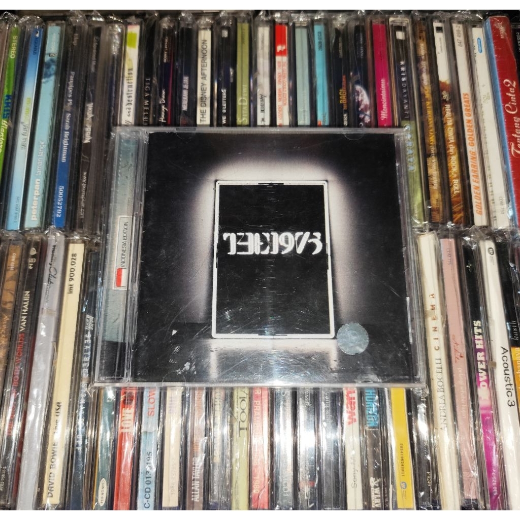 CD The 1975 - The 1975 Hits Singles The City
