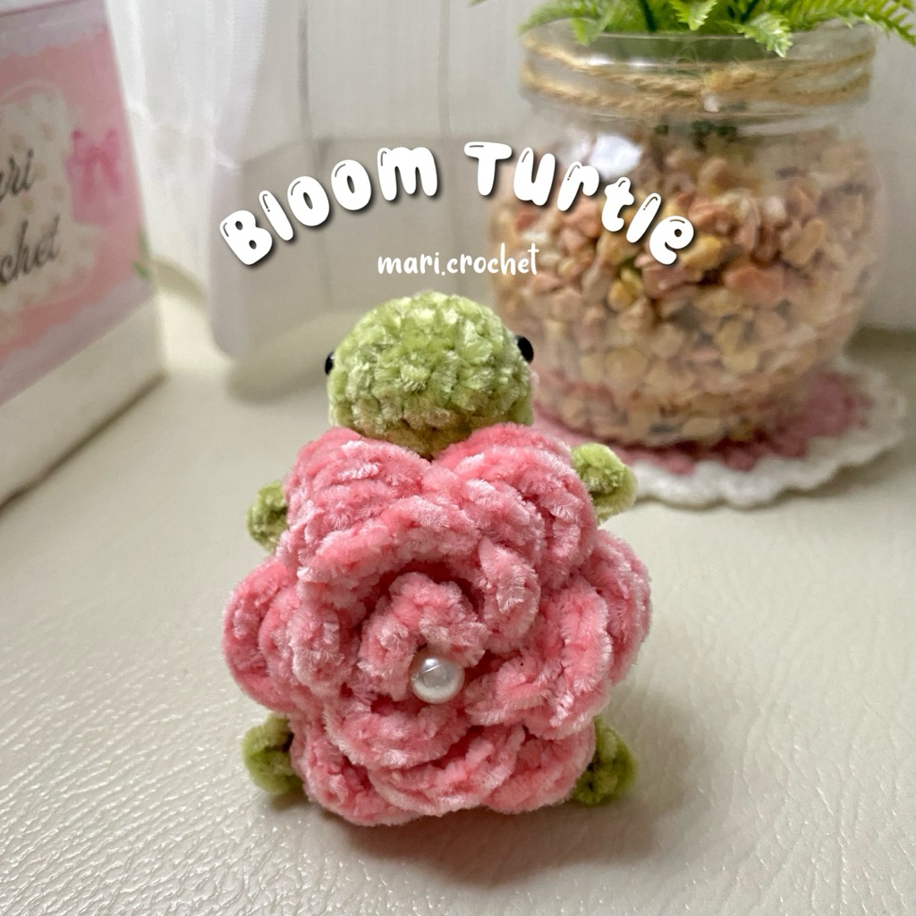 GANTUNGAN BLOOM TURTLE KEYCHAIN • โดย COZY MARI