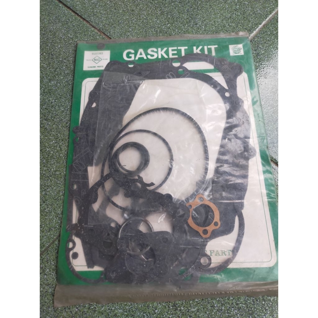 ปะเก็นครบชุด GL100 GL 100 ครบชุดบรรจุ Honda gl100 GL 100 GASKET KIT NG
