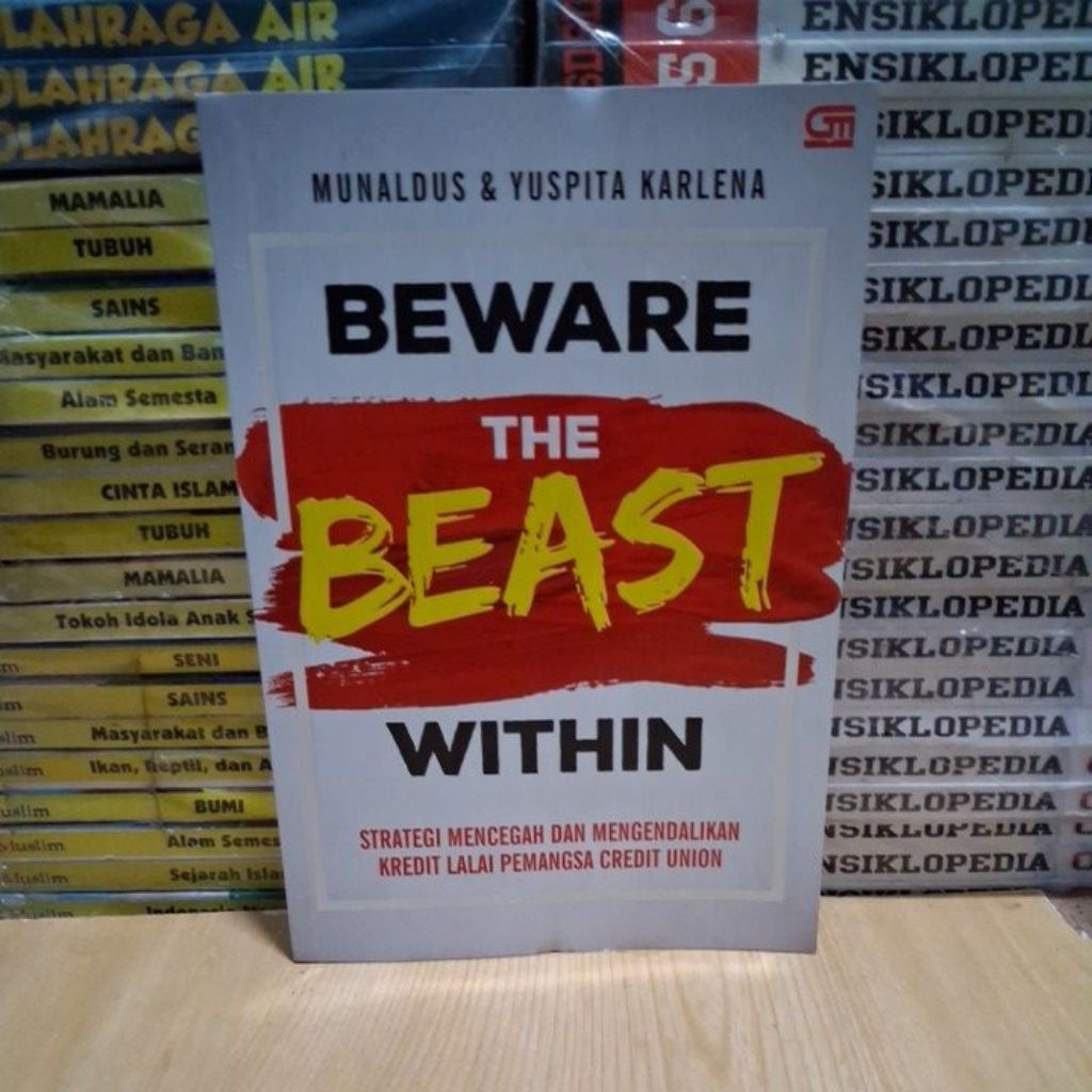 หนังสือต้นฉบับ BEWARE THE BEAT WITHIN By MUNALDUS & YUSPITA KARLENA Gramedia