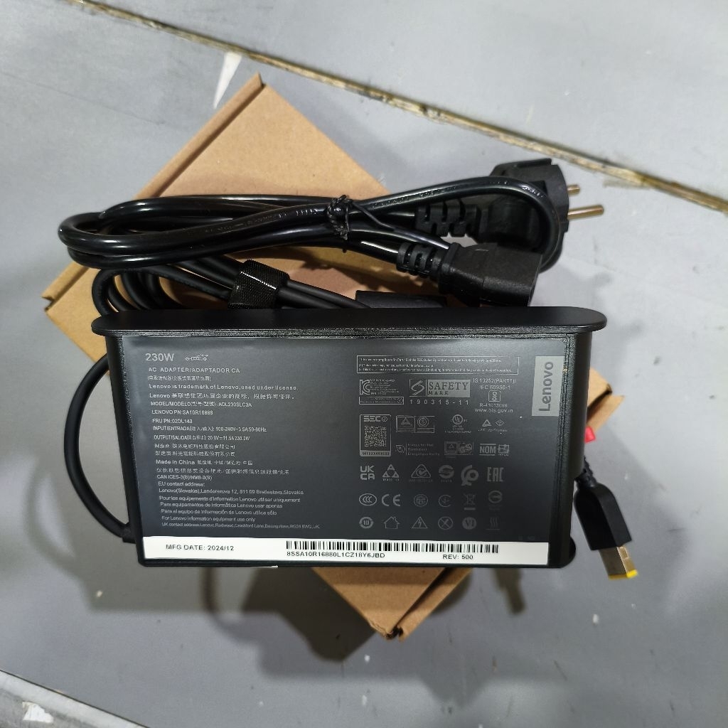 อะแดปเตอร์/เครื่องชาร์จ Len Ideapad Legion Y540 Y545 Y730 Y740 Y900 Y910 Y920 P70 P71 P72 P73 4X20E7