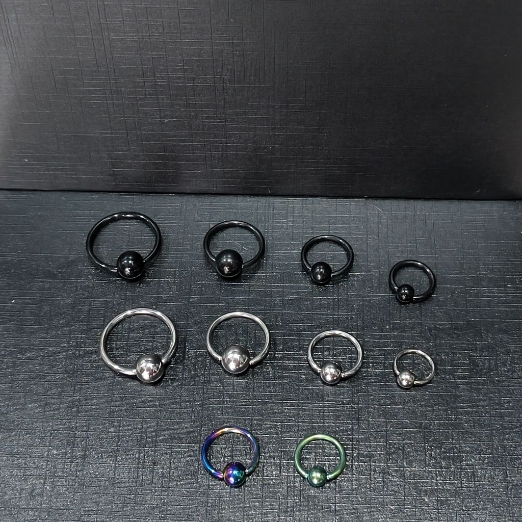 TITANIUM RINGBALL EARRINGS / EAR PIERCING / TITANIUM SE EARRINGS / TITANIUM EAR EARRINGS / TITANIUMB