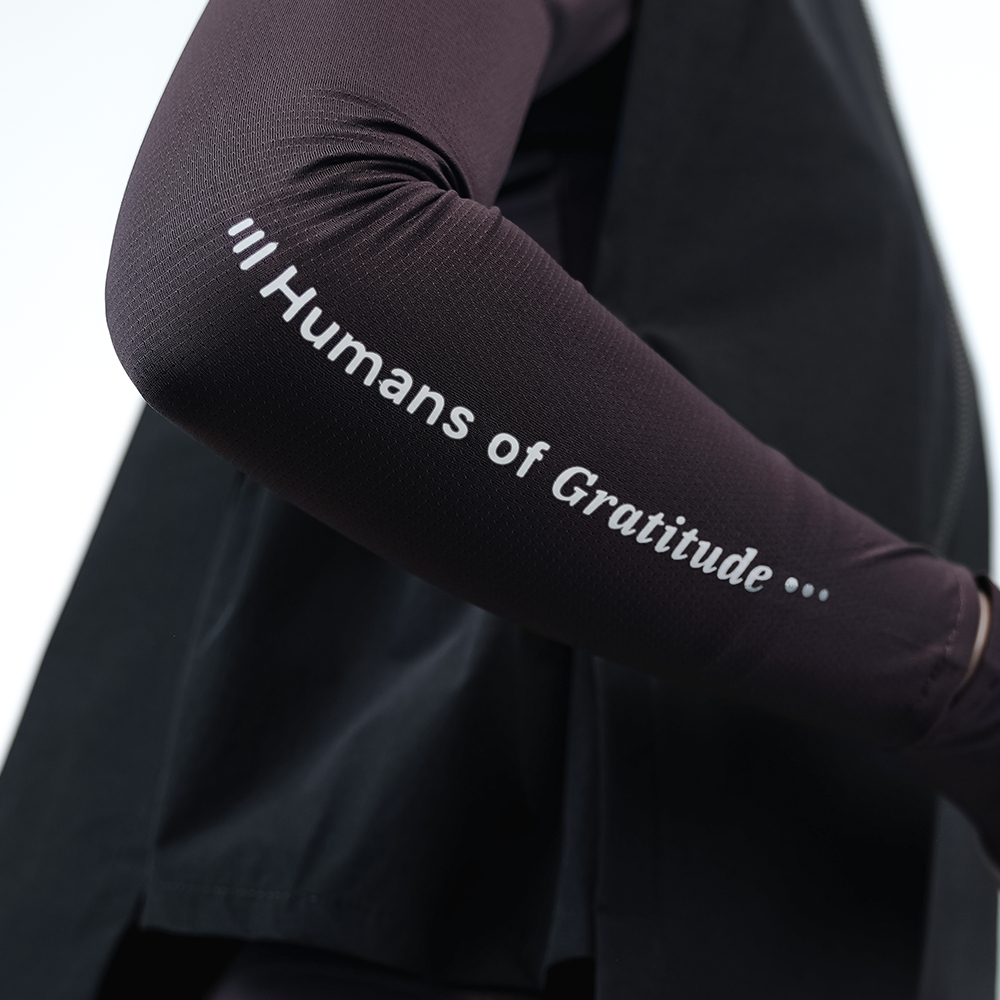 HIA Everywear Bundling Kina กีฬาคอเต่า Manset สีน้ําตาลเข้ม X Areesa กีฬา Hijab กีฬาวิ่งเดินป่าขี่จั