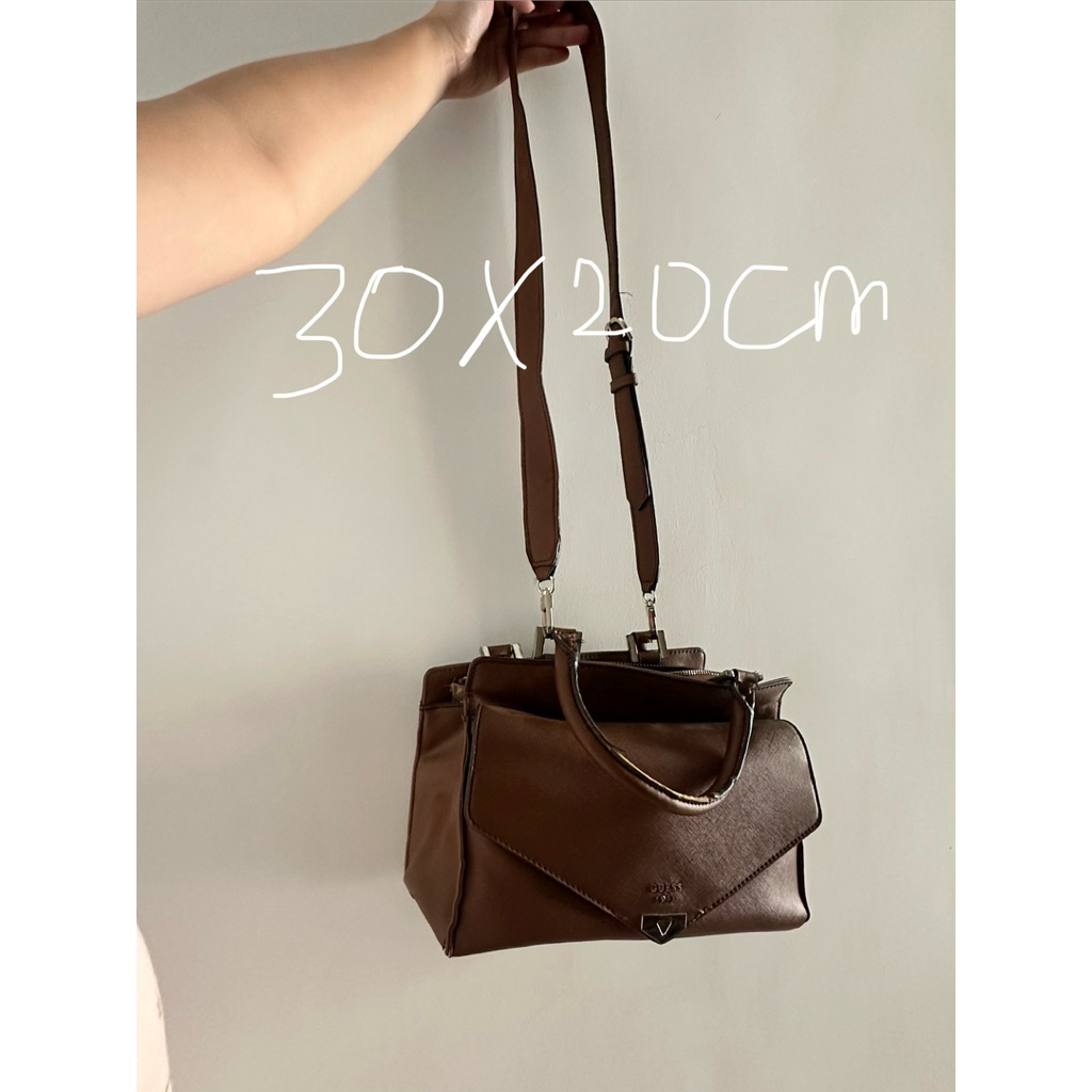 กระเป๋า guess ดั้งเดิมแต่มือสอง