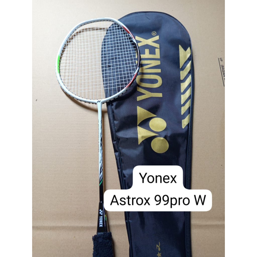 Yonex Astrox 99pro สีขาว 30 ปอนด์