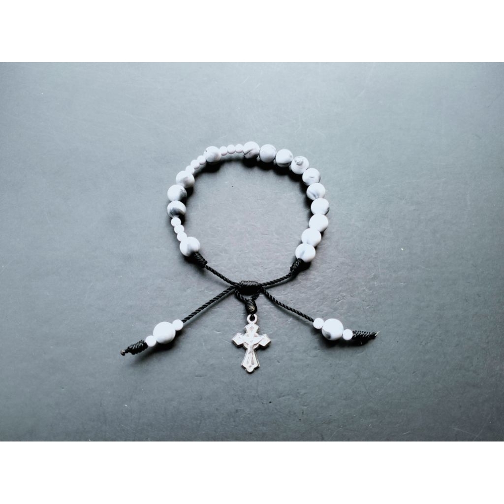 G1820 MARBLE PEARL CROSS ROSARY BRACELET