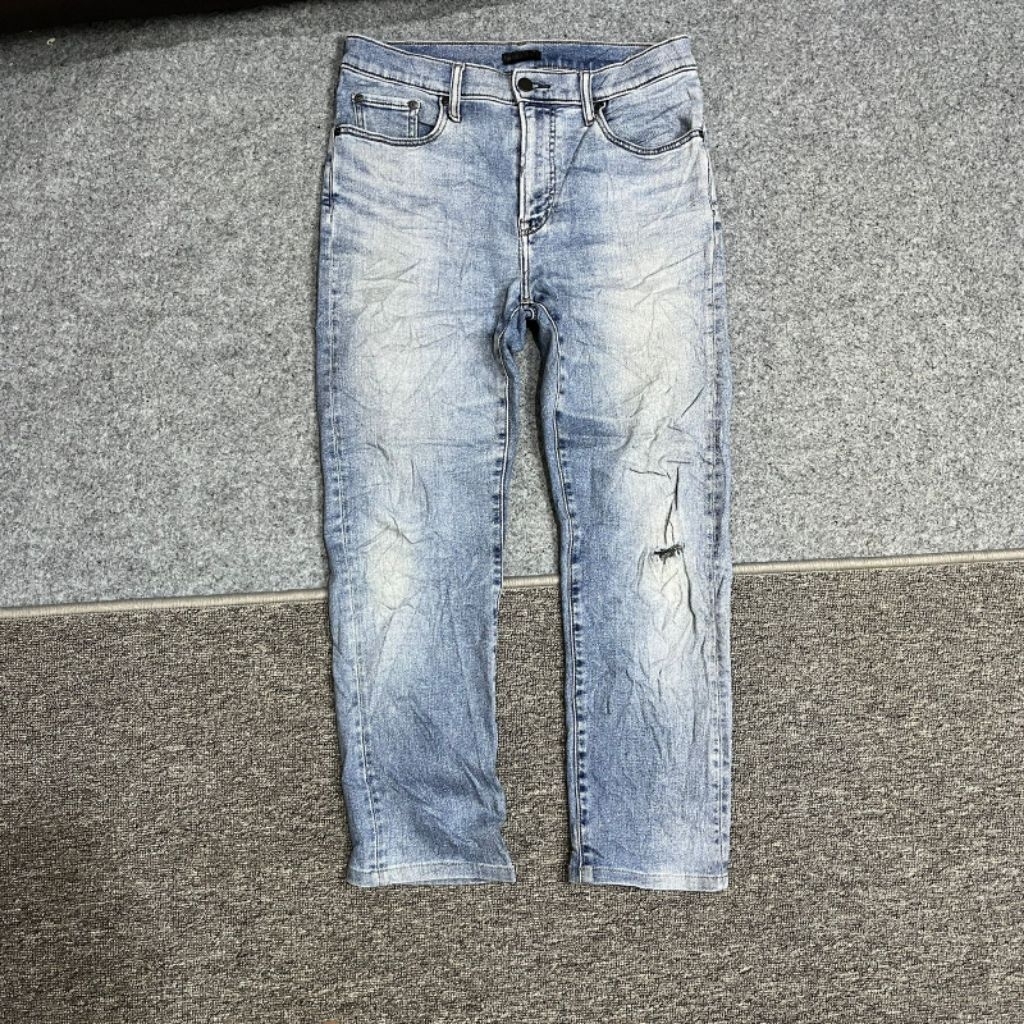 Uniqlo heattech กางเกงยีนส์ยืดผู้ชาย