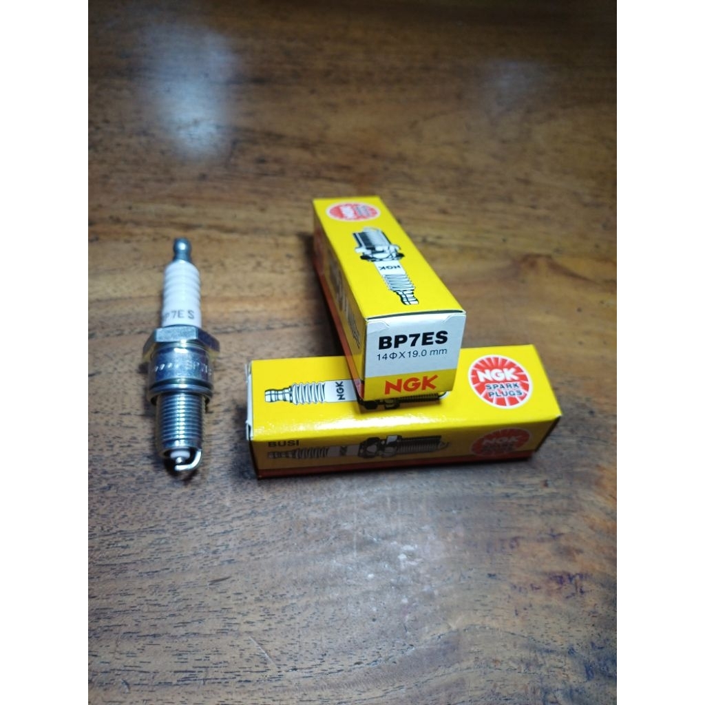 NGK BP7ES Spark Plug