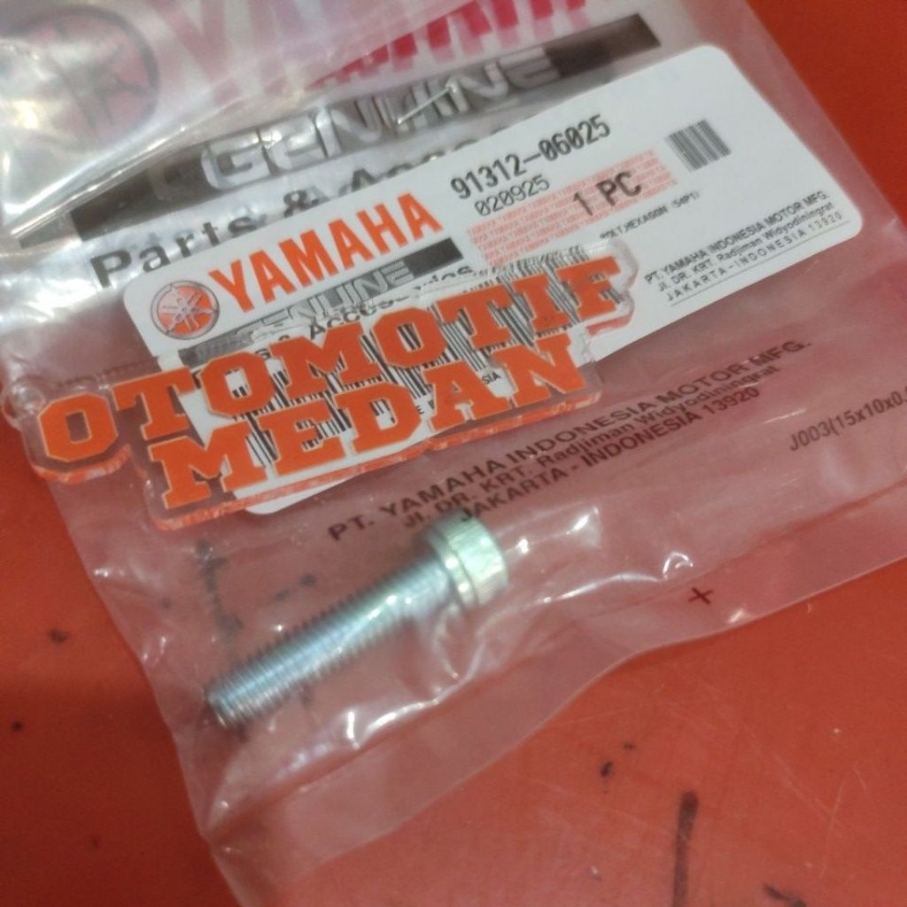 Bolt Tensioner Adjustment Bolt สําหรับ Yamaha Xmax X MAX 912-06025 ของแท้ Yamaha