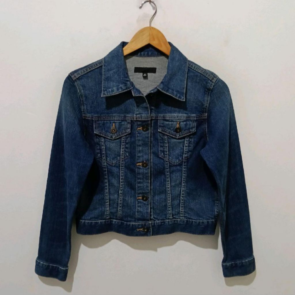 UNIQLO Trucker Denim Jacket ผู้หญิง U81