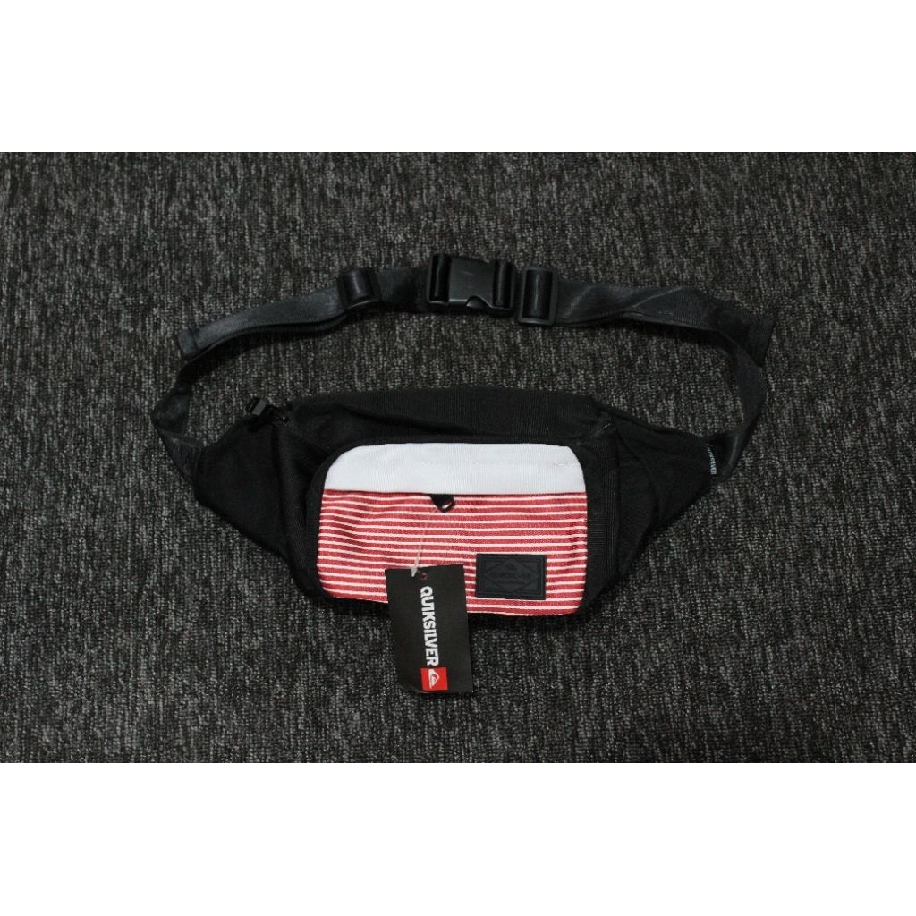 Quiksilver NP001 กระเป๋าคาดเอว