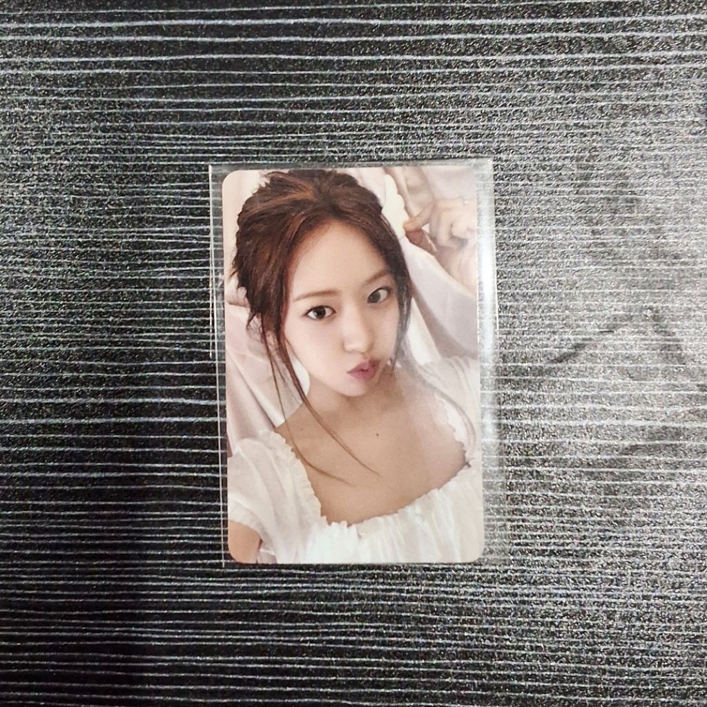 Pc Photocard Yujin Ive Loved Ive อัลบั้ม POB SSQ Loved Ive
