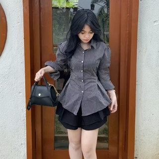 Dnear - kemeja Stripe Rempel Fit Body Wanita Casual Daily Formal Salur Korean Look Fitted Shirt