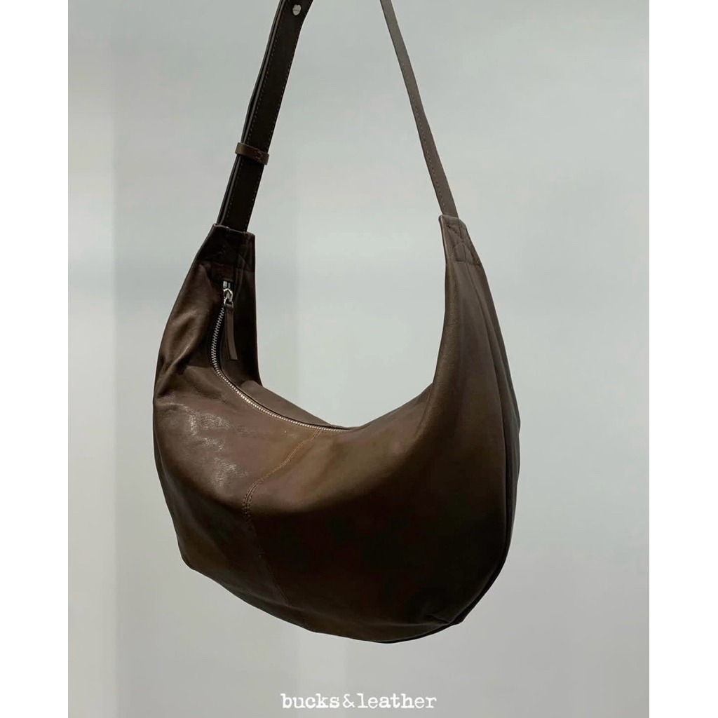 Bucks & Leather - กระเป๋า Hobo