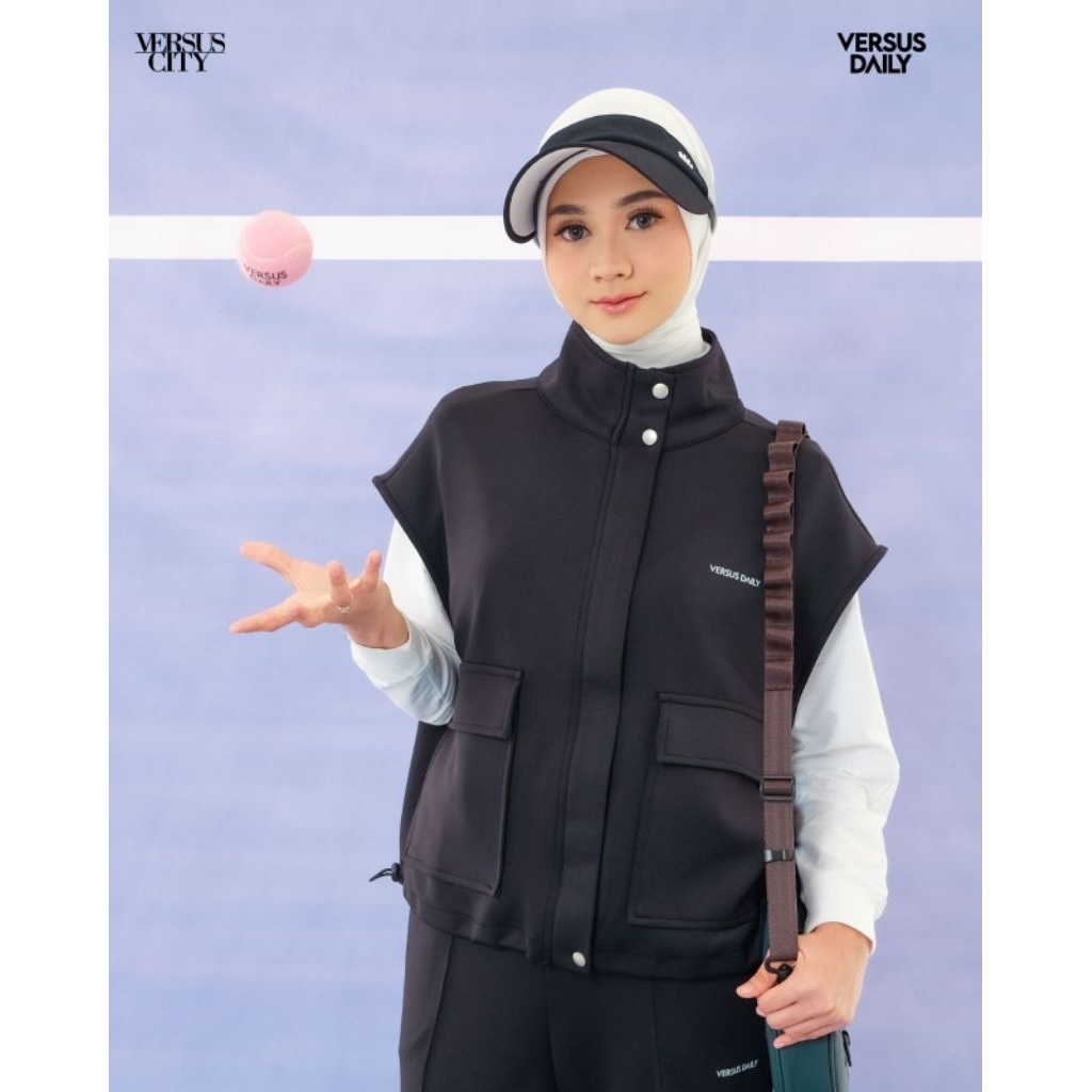 Versuscity Vest Women Zilla Vest สีดํา