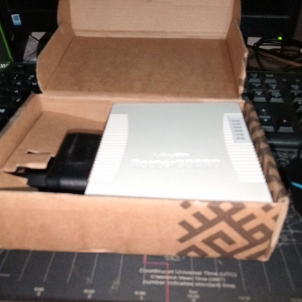 Mikrotik RB951UI 2HND ปกติ bb 0% + อะแดปเตอร์