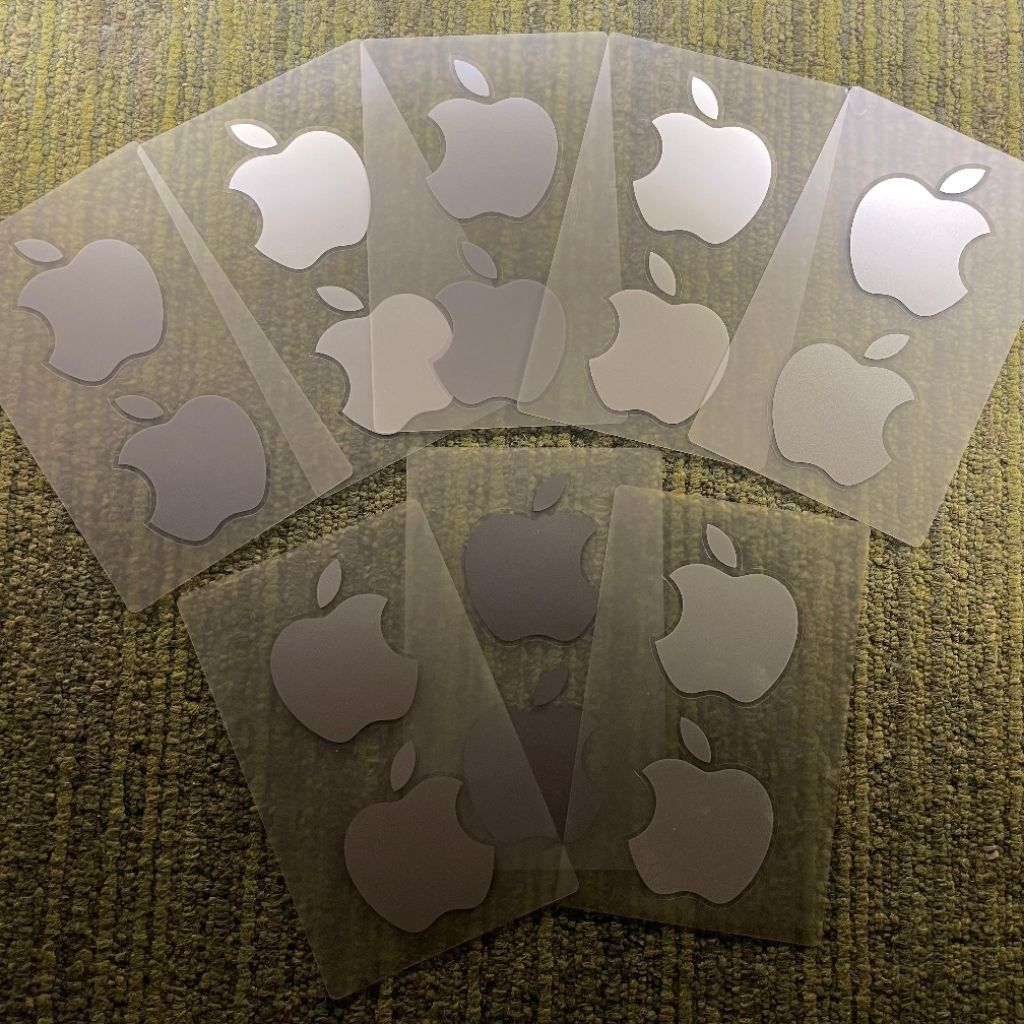 สติ๊กเกอร์ Apple แกะจาก Macbook Air & Pro
