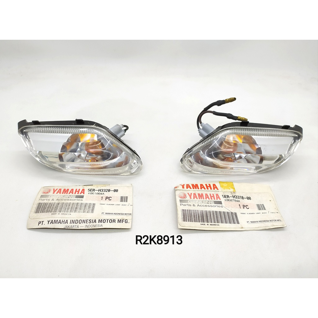 ด้านหน้าซ้าย RIGHT RETING SEN YAMAHA F1ZR VEGA OLD ORIGINAL 5ER-H332-00 5ER-H3310-00